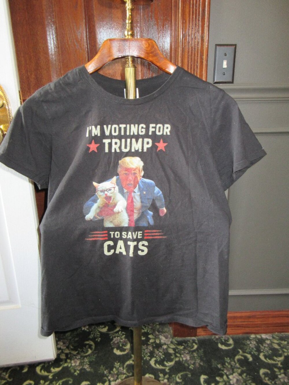 I'm voting for Trump to Save Cats Collectible T Shirt